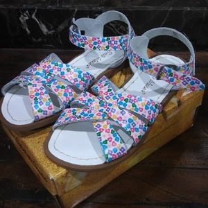 Girl sandals